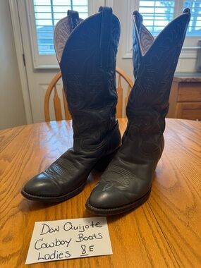 Black Leather Cowboy Boots with Embroidered Shaft. Ladies size 8e. Don Quixote